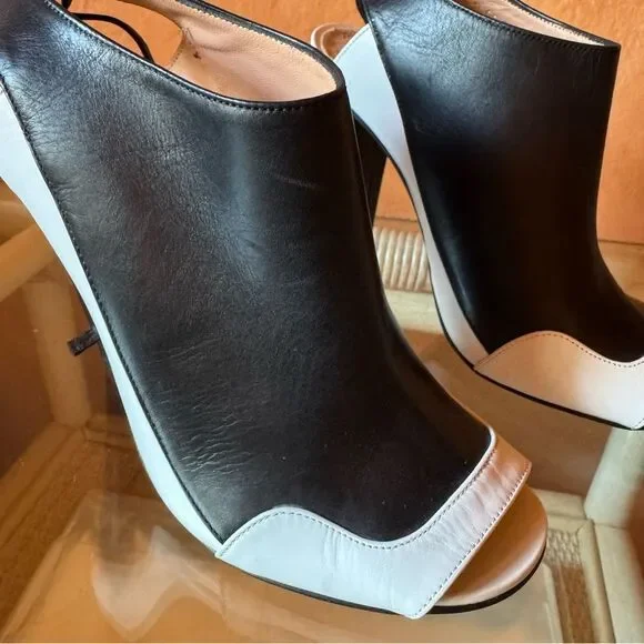 Roland Mouret Two-Tone Leather Slingback Heels Open Toe Size 37 - Picture 2 of 8